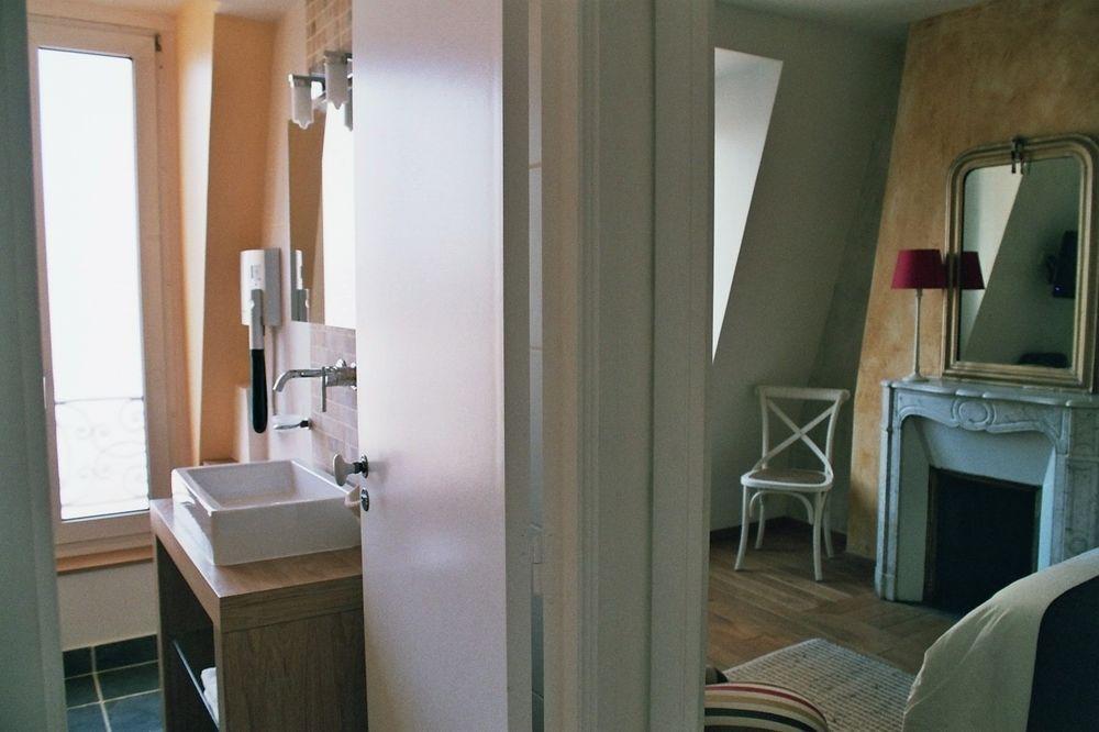 Excelsior Batignolles 3* París